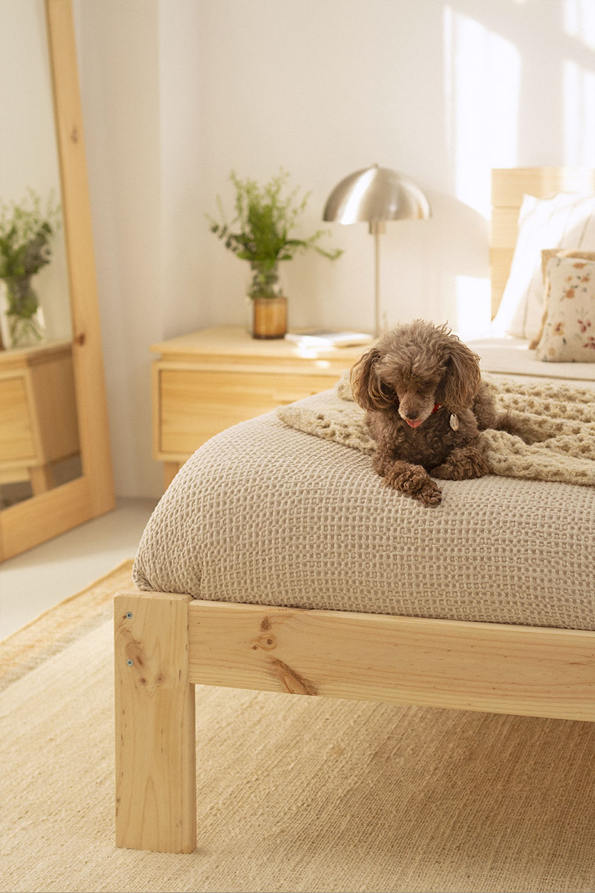 Imagen de ambiente 2 para:Cama doble de madera de pino